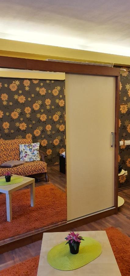 My House - Ultracentral Romana Square Near Old Town Bukarest